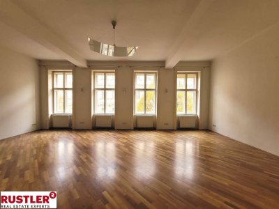 Großzügige 3 Zimmer Altbauwohnung in der Parkgasse/Unbefristet