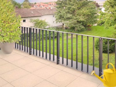 Oberursel: Hier lebt man - wunderbare 2 Zimmer-Wohnung mit allem Komfort - herrlicher Balkon