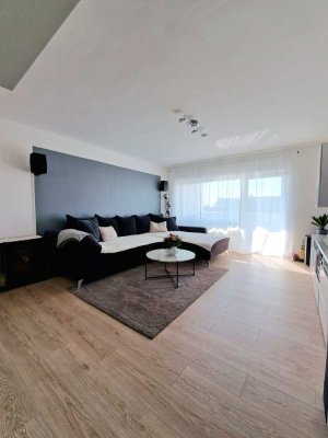 Zentral und modern: Kernsanierte 3-Zimmer Wohnung im Taunus