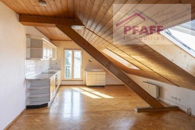 Zuhause ankommen in Singen-Nord! Charmante 2 Zi.-Wohnung im DG mit Blick auf den Hohentwiel
