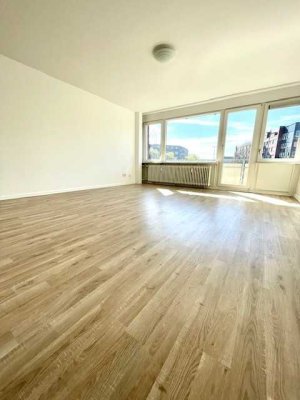 Gut geschnittene, sanierte 3-Zimmerwohnung in zentraler Lage - courtagefrei