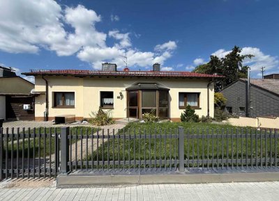 Zweifamilienhaus in  ruhiger Lage mit Taunusblick