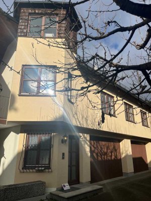 Charmante 3,5-Zimmer Maisonette mit Haus-Charakter in Augsburg-Lechhausen, ab 1.5.2026