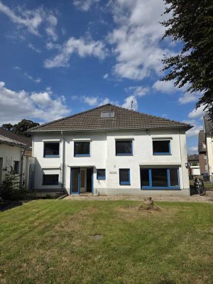 Handwerkertraum oder Neubauchance – Haus mit parkähnlichem Grundstück in ruhiger Lage