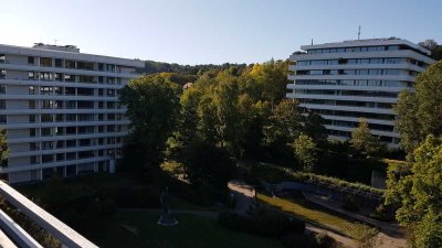 Moderne, neuwertige 2,5-Zimmer-Penthouse-Wohnung mit 21 m² Balkon in Bonn-Bad Godesberg