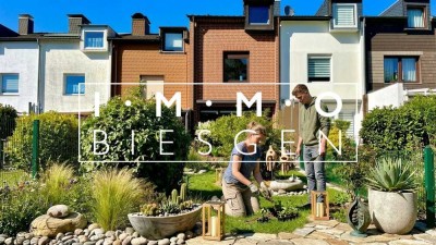 Ihr Familientraum in Mülheim an der Ruhr Dümpten, 4 Zimmer mit idyllischen Garten und eigener Garage