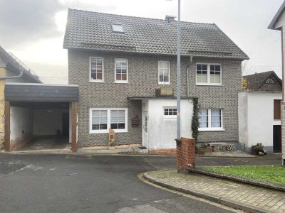 Mehrgenerationen-Haus mit sechs Zimmern in Delligsen