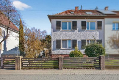 Sanierungsbedürftige Doppelhaushälfte mit großem Grundstück in Karlsruhe-Durlach
