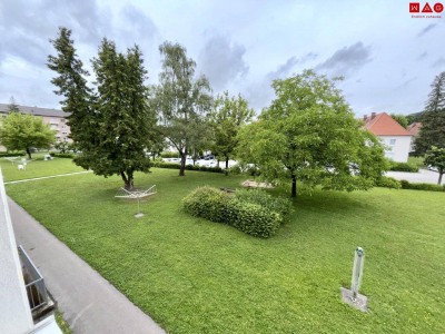 Sanierte 3-Zimmer-Wohnung in Steyr-Münichholz: Helle Wohnräume, großzügige Küche, moderne Dusche, flexibler Grundriss und idyllischer Grünblick – ruhiges Wohnen mit bester Infrastruktur!