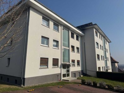 Schön gelegene Erdgeschosswohnung mit Weitblick am Villaberg!