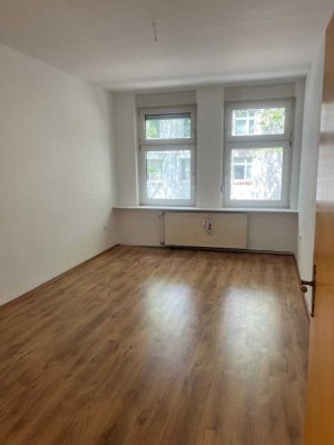 Frisch renovierte 1-Zimmer-Wohnung mit Balkon in Dortmund