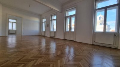 klassische Altbauwohnung mit Balkon - 4. Liftstock - beste Lage im 3. Bezirk