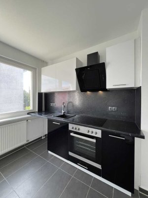 Hier werden selbst die Nachbarn neidisch! - moderne 3 Zi. EBK & Bad