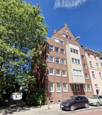Bahnhofsvorstadt | 2-Zimmerwohnung mit Stapel-Parker und Fahrstuhl