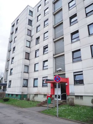 Helle und gepflegte Wohnung in Mariaweiler – Balkon & Aufzug inklusive