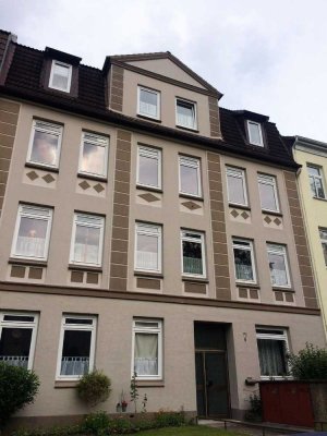 Schöne Altbau-2-Zimmer-Whg. in direkter Nähe zur Fachhochschule // Dietrichsdorf