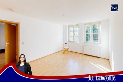 ***Stadtfeld Ost - 2-Zimmer - EBK - hell - Tageslichtbad***
