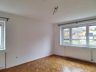 2-Zimmer Mietwohnung (EG) in Ollersbach, mit Blick ins Grüne