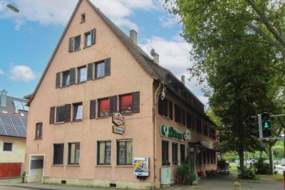 Lukrative Kapitalanlage mit Entwicklungspotenzial – MFH mit langfristig vermieteter Gewerbeeinheit