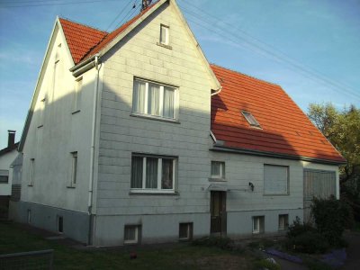 Einfamilienhaus mit 8 Räumen in Hülben