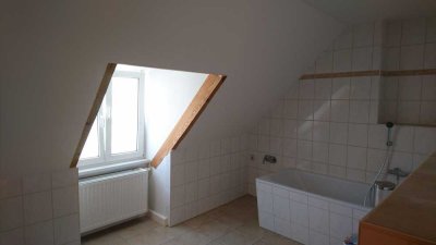 Helle 2-Zimmer Dachgeschosswohnung in Jena-Lobeda