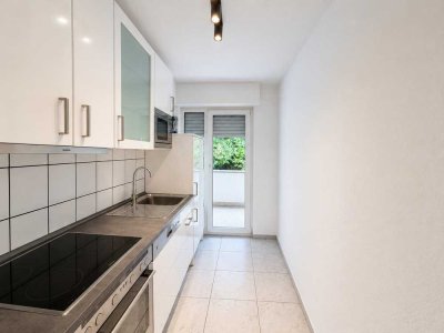 Gut geschnittene 2-Zimmer-Wohnung mit Küche und Balkon im 2. OG – Essen-Südviertel