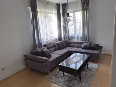 Moderne, voll möblierte 2-Zimmer-Wohnung mit großer Wohnküche in Frankfurt-Sossenheim (60 m²)