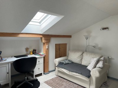 sonniges Nest mit Südbalkon und KFZ-Stellplatz