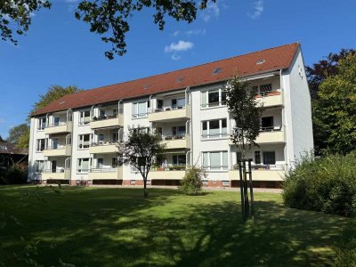 ASMUSSEN IMMOBILIEN - Sanierte 3 Zimmerwohnung mit Balkon Jürgensby