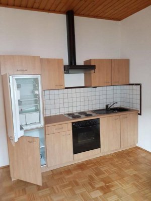 WER WILL MICH? NEUBAU-DACHGESCHOSS-WOHNUNG PERFEKTASTRASSE 6-8 U-BAHN NÄHE
