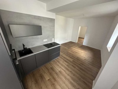 Exklusiv 2 Zi. - moderne EBK, KDB, Fußbodenh., Regendusche, Vinyl, Videogegenspr.