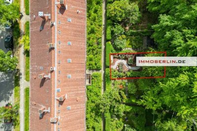 IMMOBERLIN.DE - Zwei attraktive 2-Zimmer-Wohnungen mit Gartenanteil in Zehlendorf