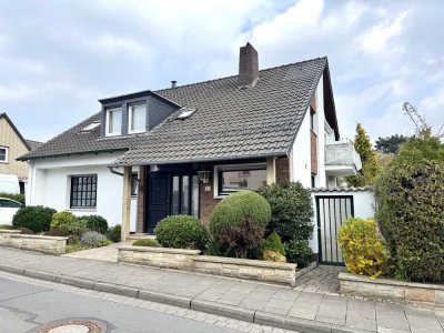 Vielseitiges Wohnhaus mit großem Garten, Pool und  Einliegerwohnungen im Sonnenhügel