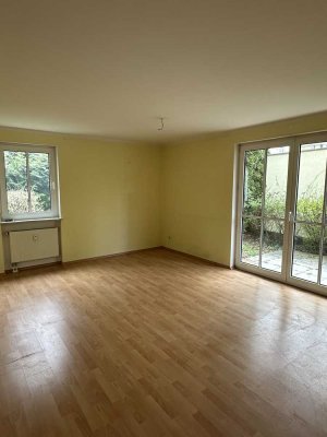 Viel Potenzial: 2-Zimmer-Wohnung mit eigenem Garten