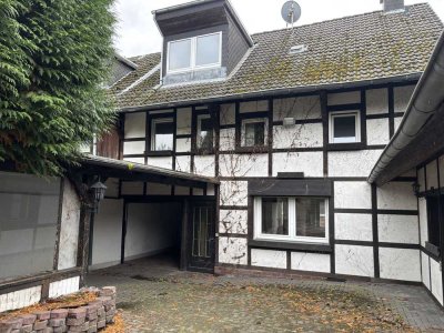 historisches Dorfhaus mit Werkstatt, Partylaube und Garage