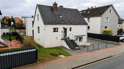 Saniertes Einfamilienhaus mit Balkon & vermietetem Ausbaukeller in ruhiger Lage von Langenhagen