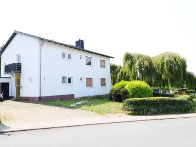 Ein 2 Familienhaus ideal für einen Kapitalanleger !
Oder aber das Familienhaus für 3 Generationen ?