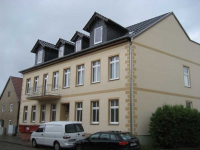 kleine 1 Zimmer Singlewohnung in Jüterbog | 32,5 qm | ab sofort verfügbar | Übernahme EBK möglich