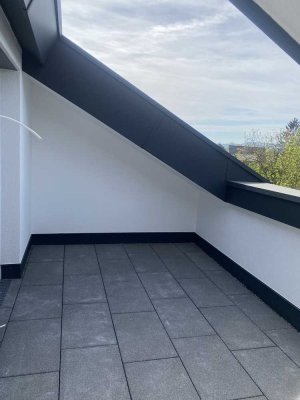 Erstbezug nach Sanierung mit Balkon: stilvolle 3-Zimmer-Wohnung in Köngen