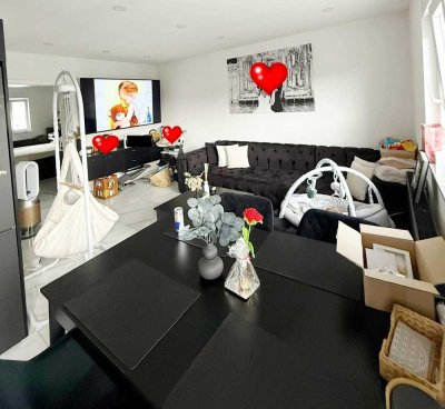 Top-ausgestattete 2-Zimmer-Wohnung im Univiertel mit neuer Einbauküche & komplett möbliert