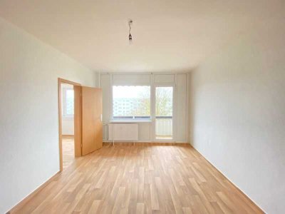Helle 3-Raum-Wohnung mit Balkon & neuem Glanz
