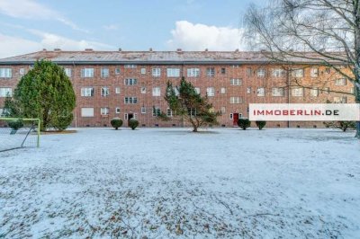 IMMOBERLIN.DE - Geräumige Altbauwohnung mit Loggia beim Britzer Garten