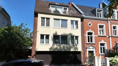 vielseitig nutzbares Mehrfamilienhaus in absoluter Bestlage von D-Oberkassel!  Mit vorliegender AB