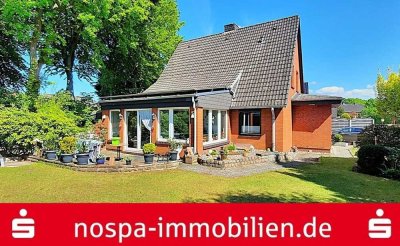 Voll unterkellertes Einfamilienhaus mit Nebengebäude, Garage und 2 PKW-Stellplätze in Sackgassenlage