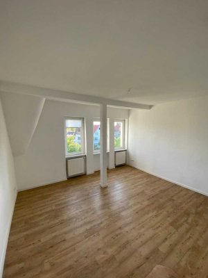 NEU *Paul & Partner* HELLE 3-ZIMMER-WOHNUNG IN OFFENBACH! MIT GUTEM GRUNDRISS UND EINBAUKÜCHE!