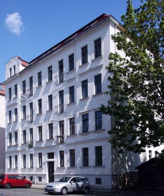 Über den Dächern von Leipzig: 2-Zimmer-DG-Wohnung mit Balkon