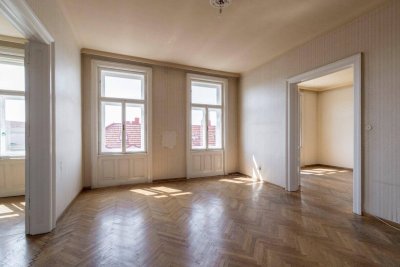 Südseitiger Altbau mit schönem Ausblick! Sanierungsbedürftige 3,5-Zimmer-Wohnung im 3. Stock