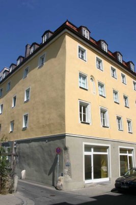 Helle 2-Zi.-Whg mit EBK in renoviertem Altbau in Regensburg-Zentrum, provisionsfrei