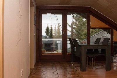 Freundliche 3-Zimmer-DG-Wohnung mit großer Terrasse, EBK für Nichtraucher in Sulz