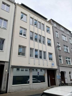 *Attraktive Gewerbefläche mit Umnutzungsmöglichkeiten zu modernen Loft-Wohnräumen*
